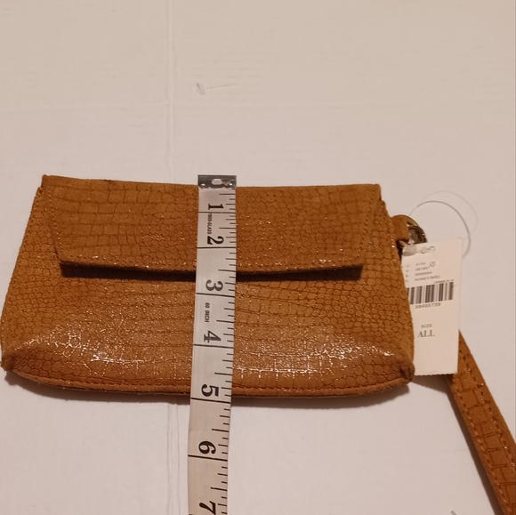 ANTHROPOLOGIE Brown Leather Wristlet Purse. - Picture 6 of 12